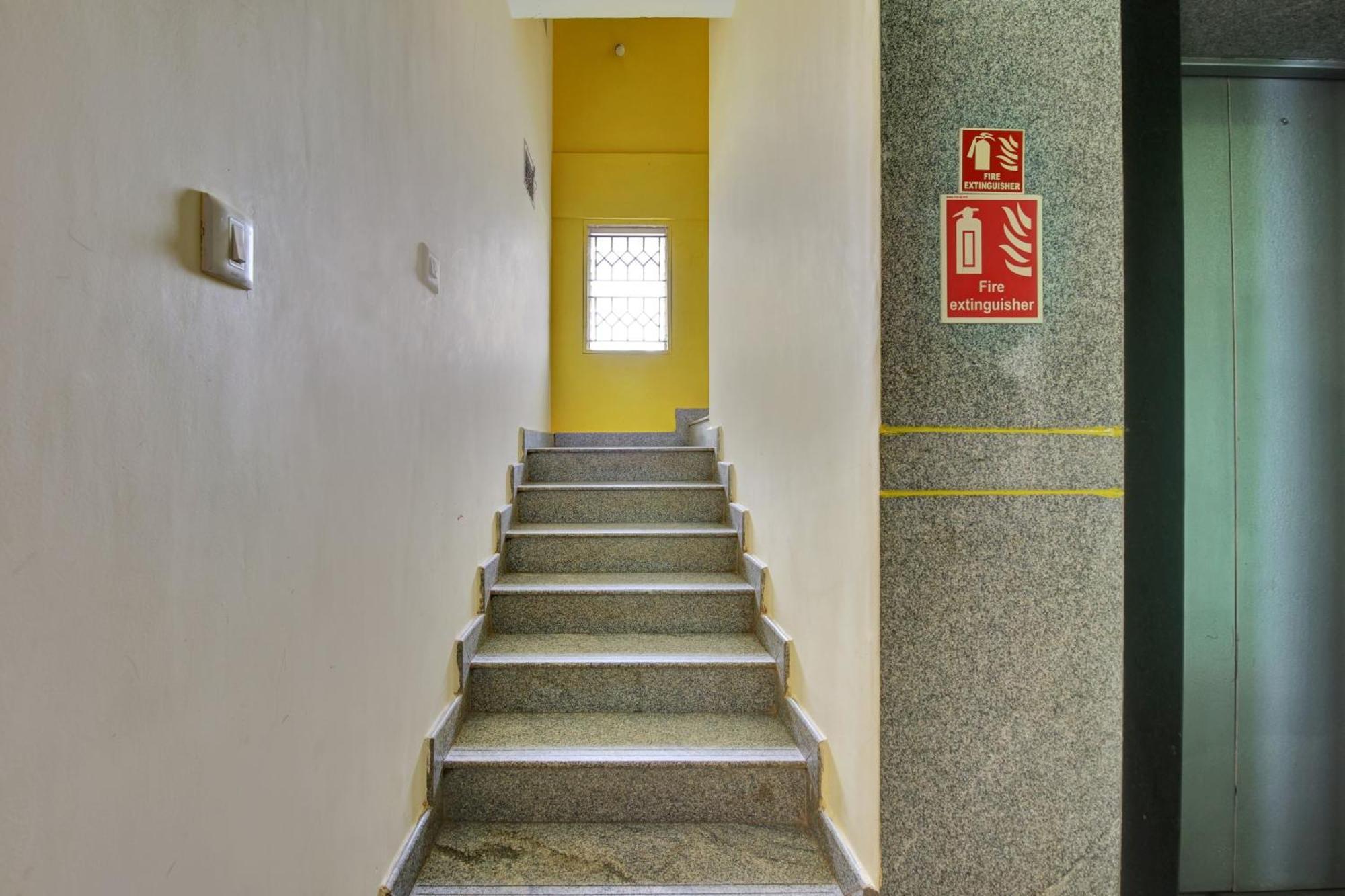 Hotel O Metro Inn Manyata Bangalore Bagian luar foto